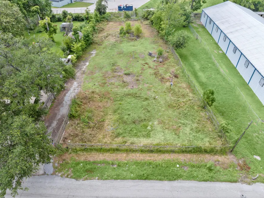 345 Delz St, Houston, TX 77018 - #2