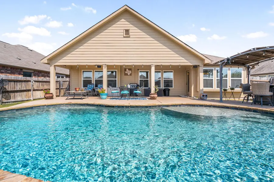 111 Plantain Dr, Hutto, TX 78634 - #2