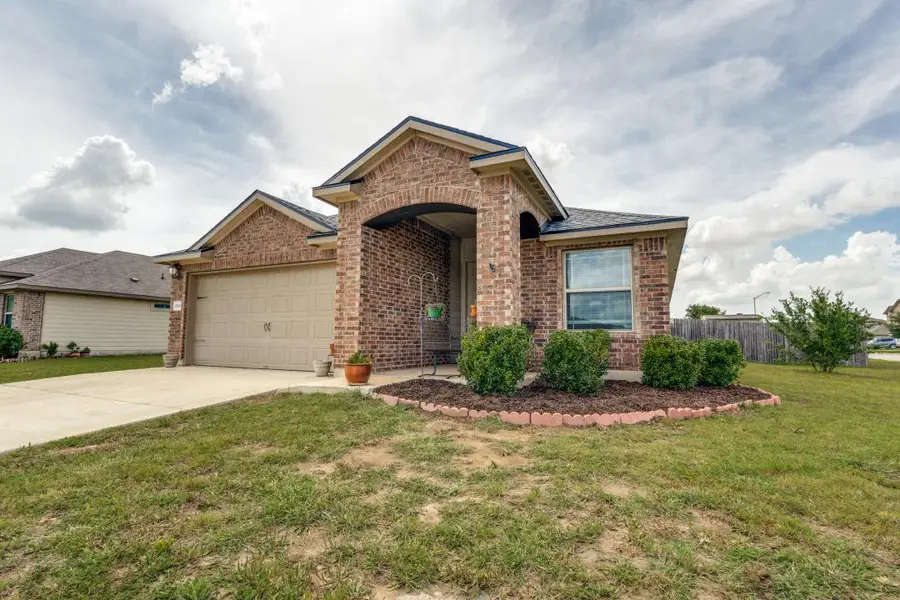 1618 Woodlands Dr, Kyle, TX 78640 - #3