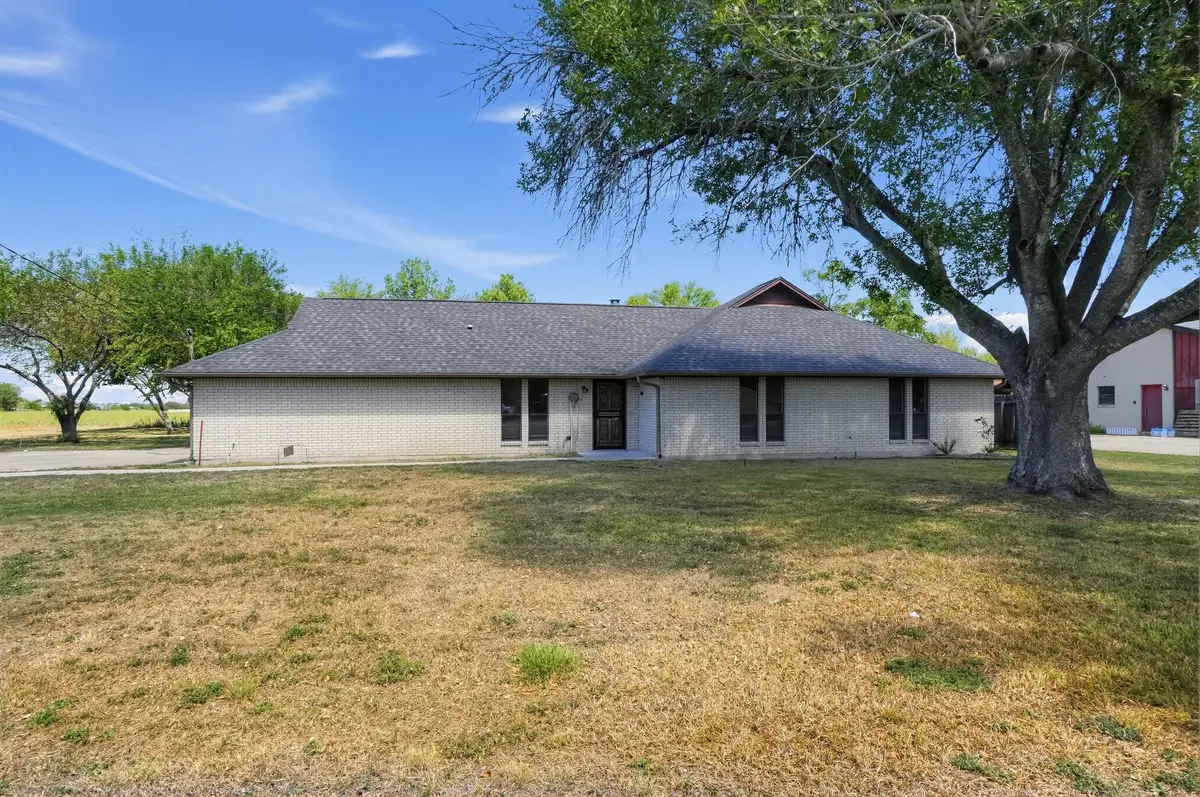 1419 W San Antonio St, Lockhart, TX 78644 - #1
