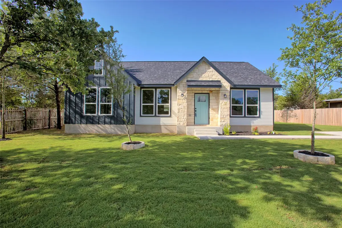 109 Creekside Dr, Bastrop, TX 78602 - Image #1