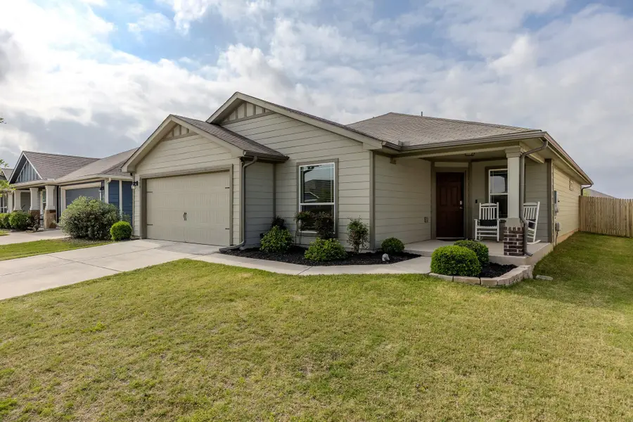 404 Cassandra Dr, Hutto, TX 78634 - #2