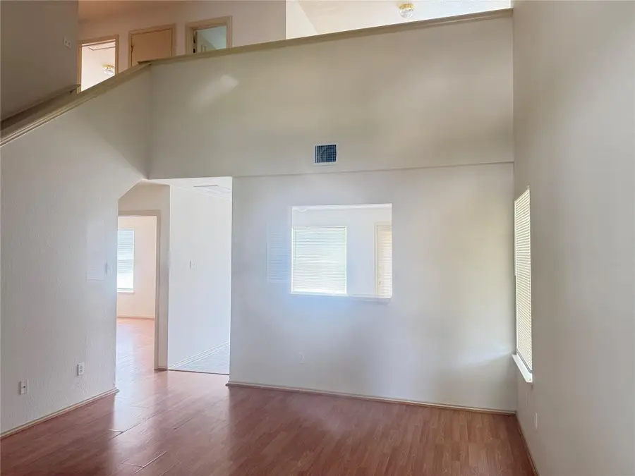 902 Moser River Dr, Leander, TX 78641 - #2