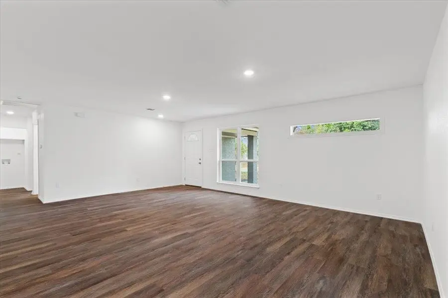 5307 Village Trl, Austin, TX 78744 - #3