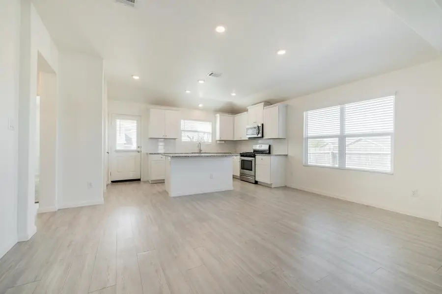 1949 Redstart, New Braunfels, TX 78130 - #3