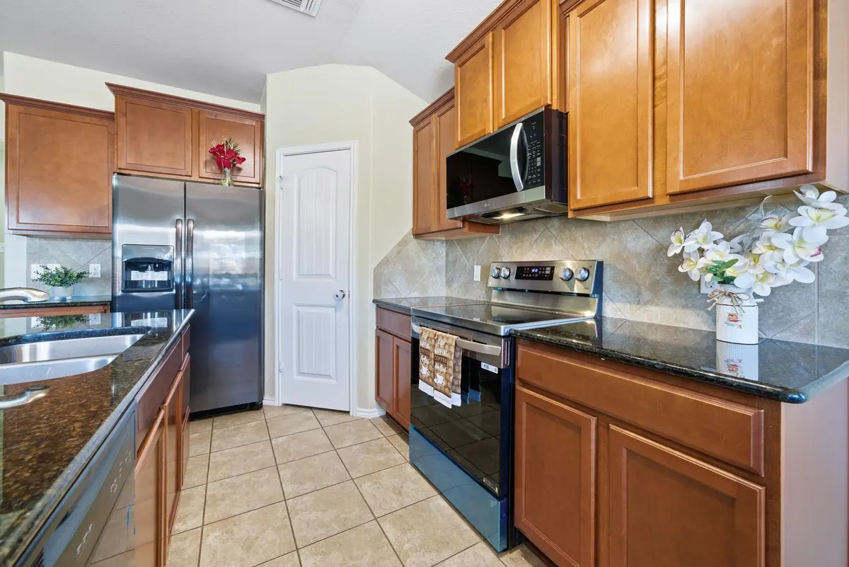 117 Hematite Ln, Jarrell, TX 76537 - #1