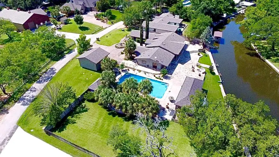 311 Oleander Dr, Marble Falls, TX 78654 - #3