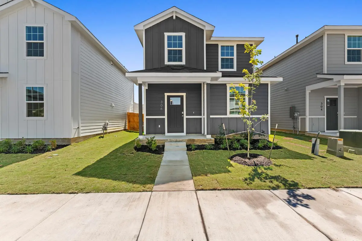 306 Santo Domingo Rd, Bastrop, TX 78602 - #1
