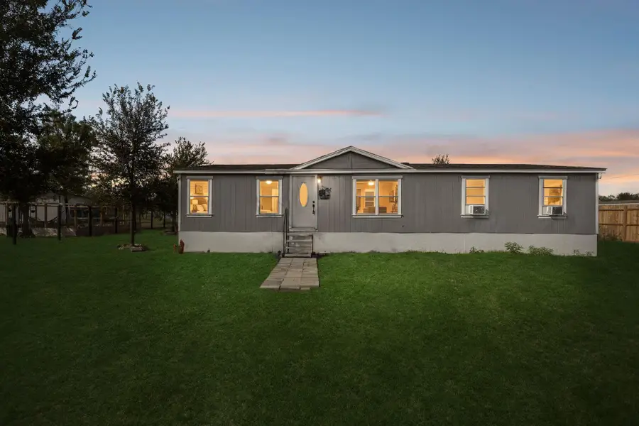 155 Oso St, Cedar Creek, TX 78612 - #2
