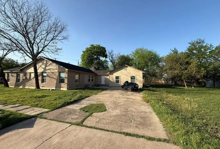 1300 N 2nd St, Killeen, TX 76541 - #3