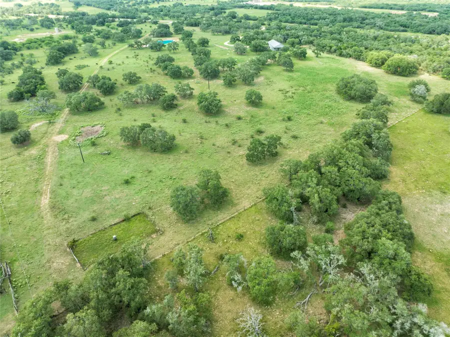 15545 Tx-111 E, Yoakum, TX 77995 - #2