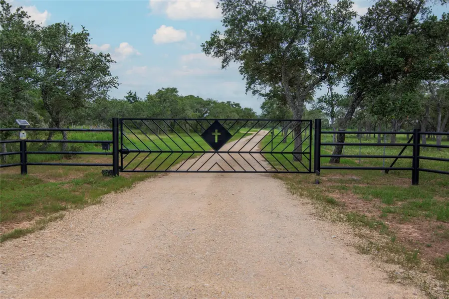 15545 Tx-111 E, Yoakum, TX 77995 - #3