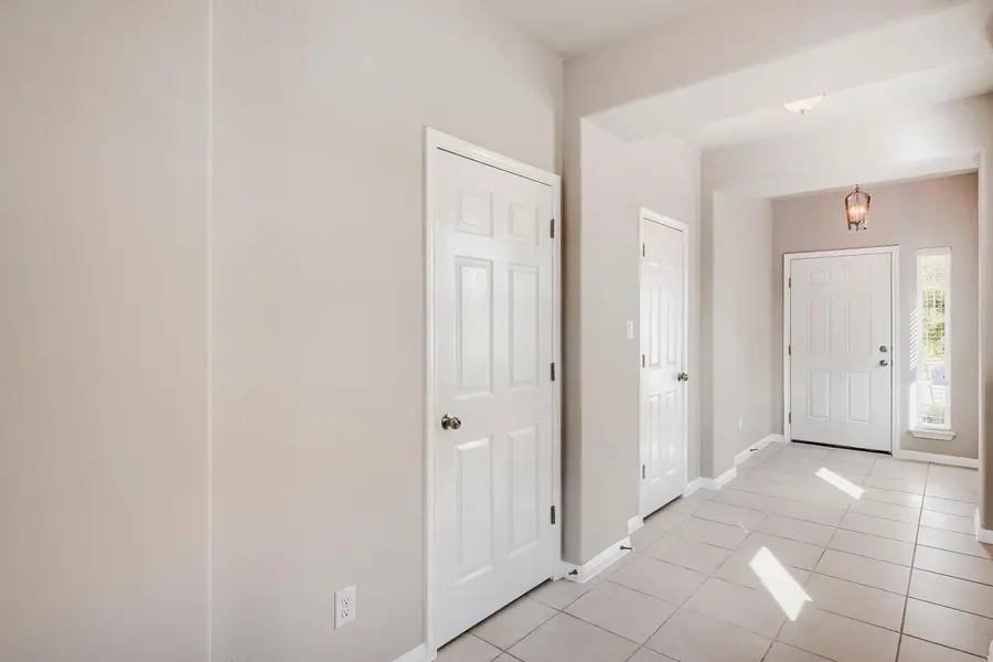 170 Silver Glen Dr, Kyle, TX 78640 - #3