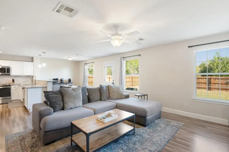 13016 Wedding, Manor, TX 78653 - Image #3