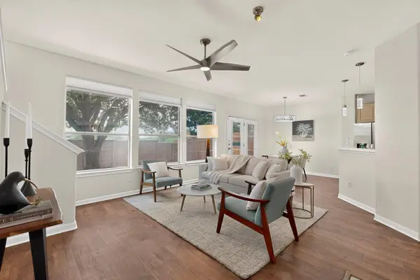 2100 Pipers Field Dr #24, Austin, TX 78758