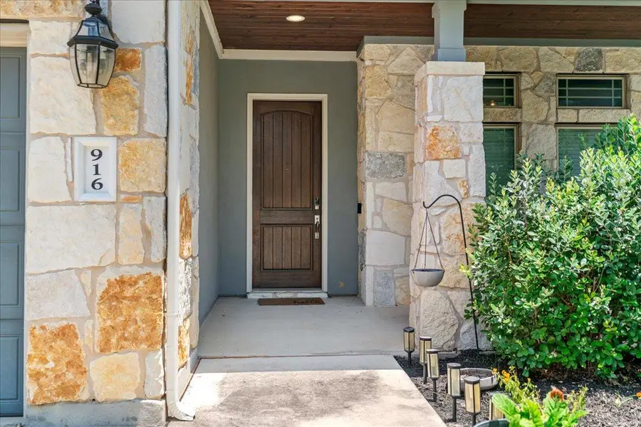 916 Isaias Dr, Leander, TX 78641 - #3