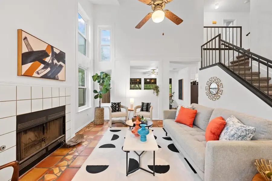 811 Silcantu Dr, Austin, TX 78748 - #2