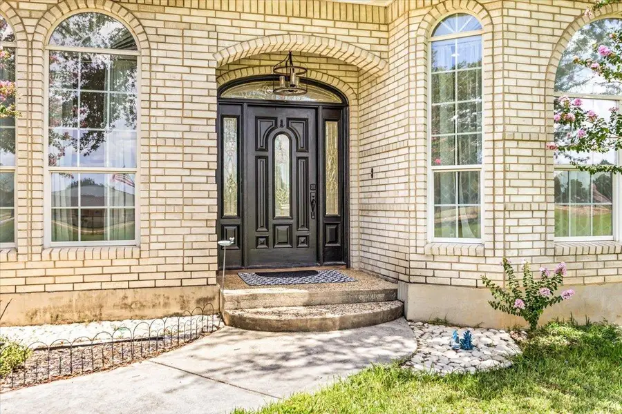 306 Kerry Ln, Floresville, TX 78114 - #2