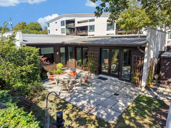 2612 W 12th St, Austin, TX 78703