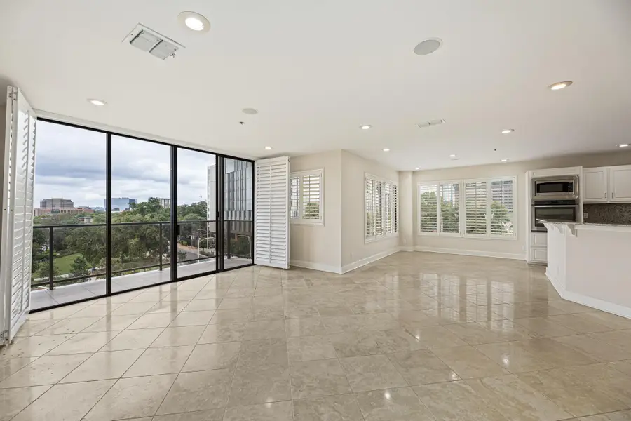 40 N Interstate 35 Highway #5A1, Austin, TX 78701 - #2