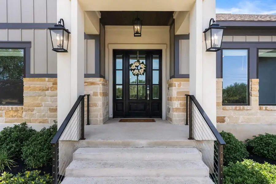 204 Love Creek Ct, Spicewood, TX 78669 - #2