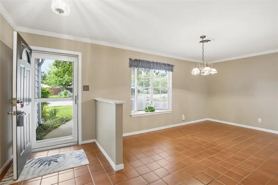 2902 Dover Pl, Austin, TX 78757 - #2