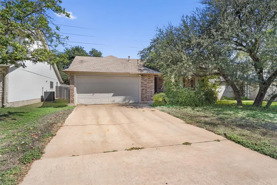 6700 Luckenbach Ln, Austin, TX 78729 - #2