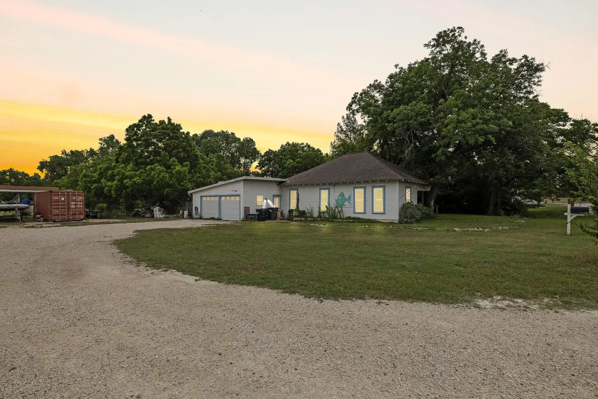 103 E Willis St, Leander, TX 78641 - #1