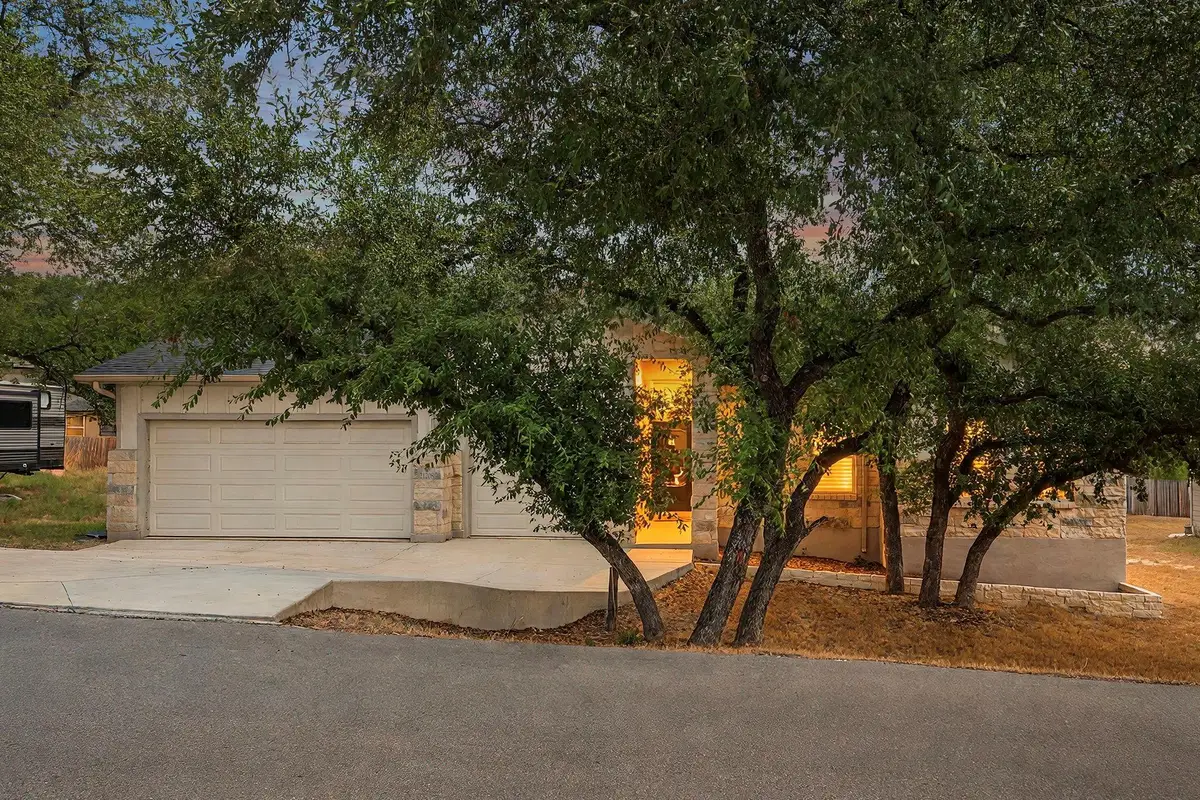 21208 Santa Rosa Ave, Lago Vista, TX 78645 - #1