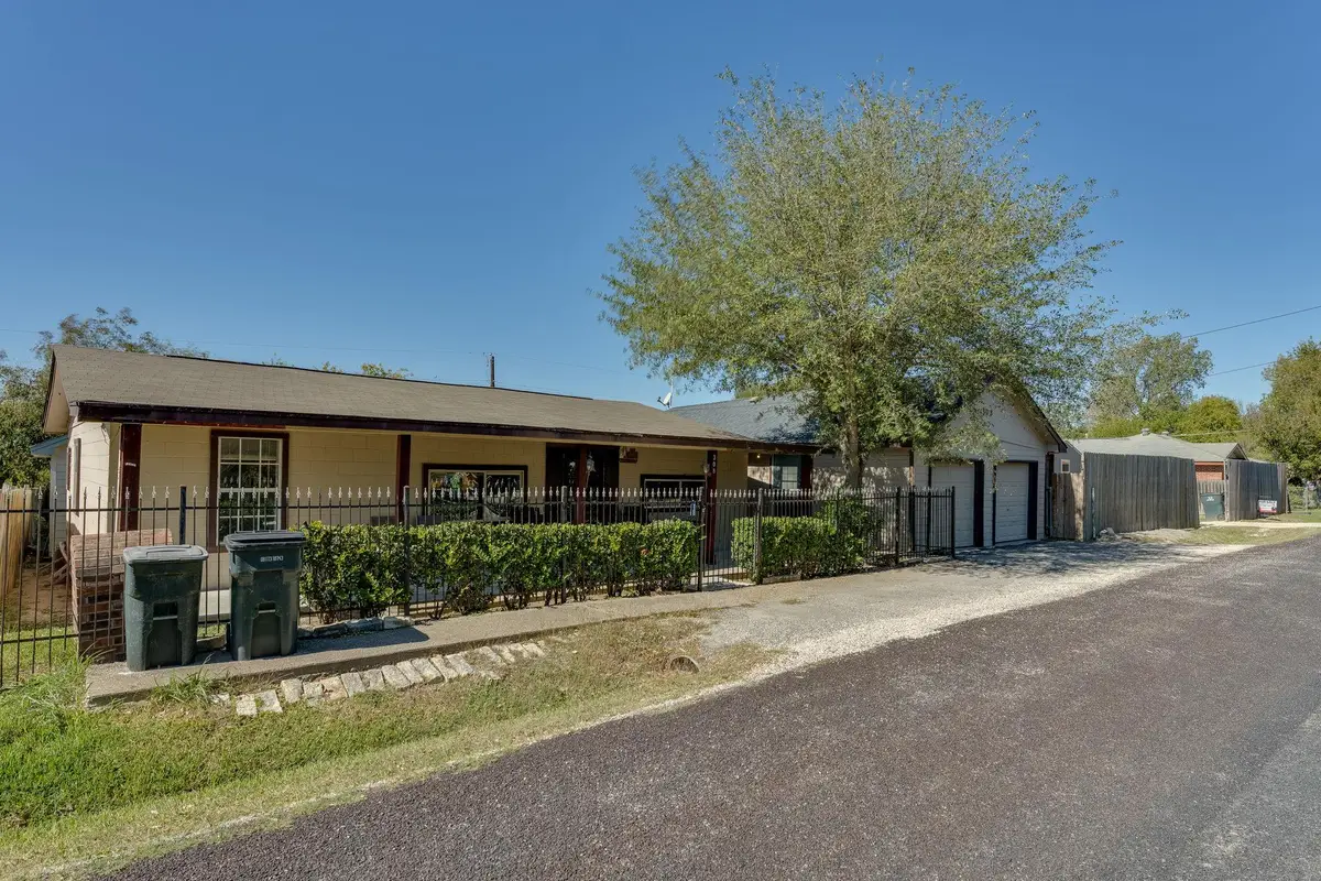 308 Regina Dr, Buda, TX 78610 - Image #1