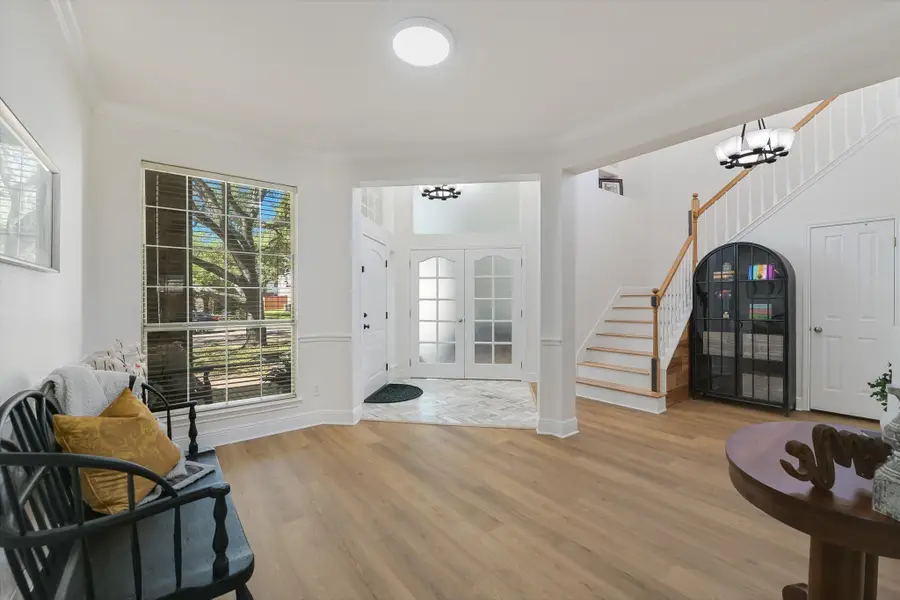 806 Mountain View Dr, Pflugerville, TX 78660 - #2