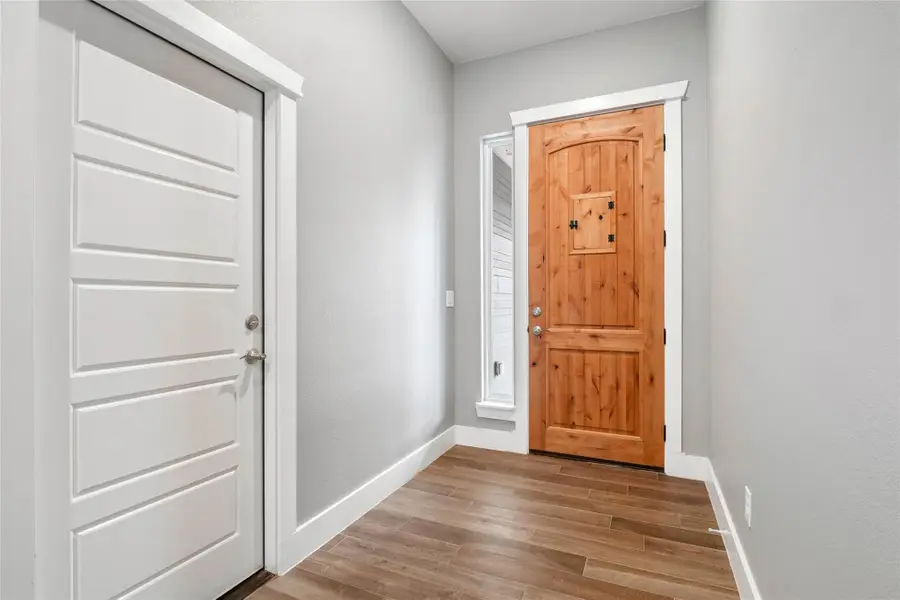 212 Tahitian Dr, Bastrop, TX 78602 - Image #3