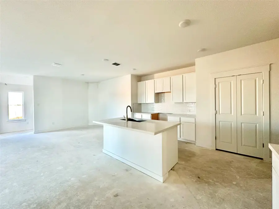 263 Oriole St, Kyle, TX 78640 - Image #3