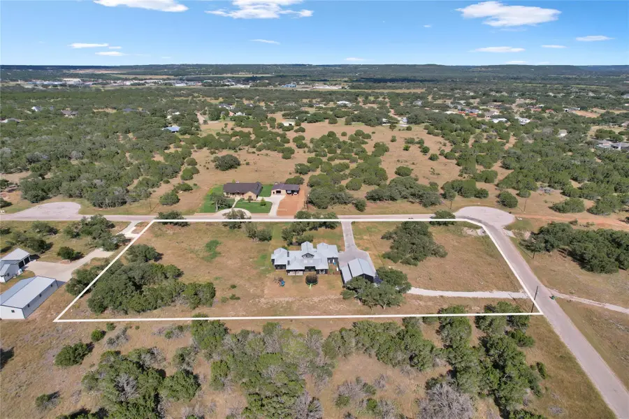 150 Wandering Oak Cir, Burnet, TX 78611 - Image #3