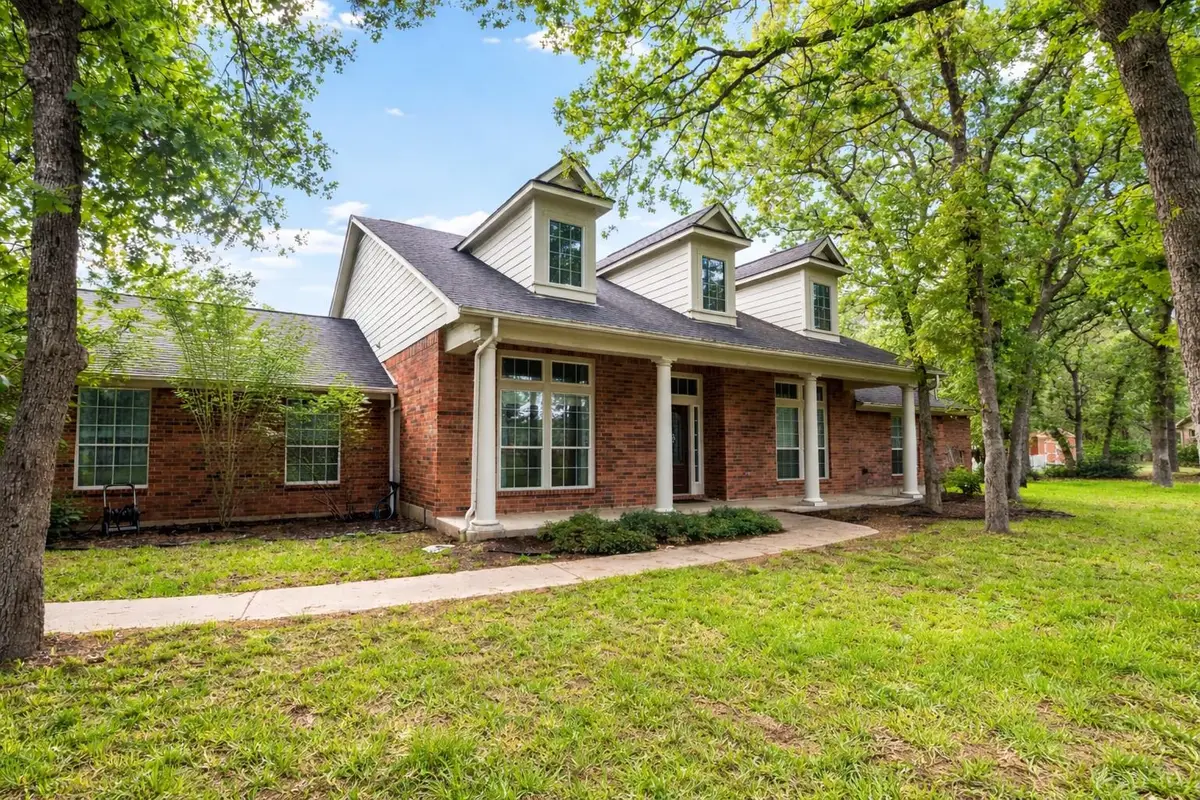 120 Juniper Trl, Elgin, TX 78621 - #1