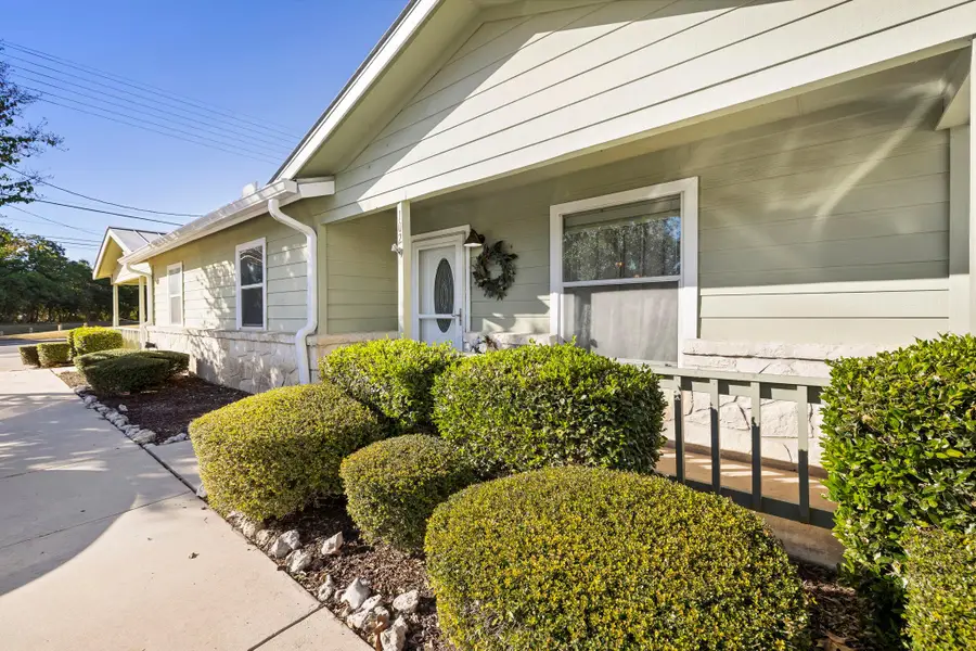 121 S Plant Ave Ave #APT 102, Boerne, TX 78006 - Image #2