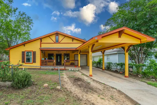 1659 Amanda St, San Antonio, TX 78210