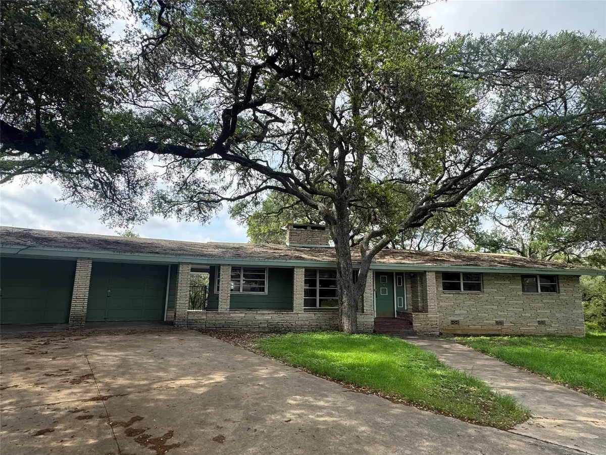 104 Chula Vista St, San Marcos, TX 78666 - #1