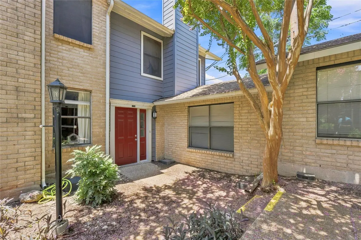 818 Banister Ln, Austin, TX 78704 - #1