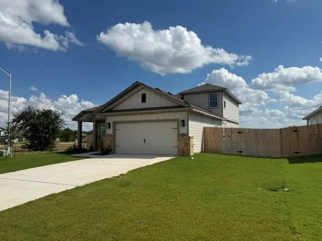 203 Gene Ray Ave, Bertram, TX 78605 - #3