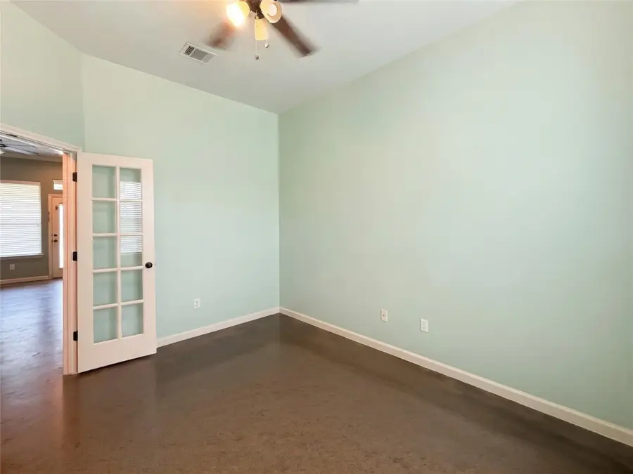 292 Cardinal Dr, Paige, TX 78659 - #3
