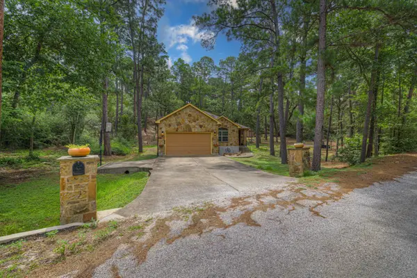107 Nanakuli, Bastrop, TX 78602