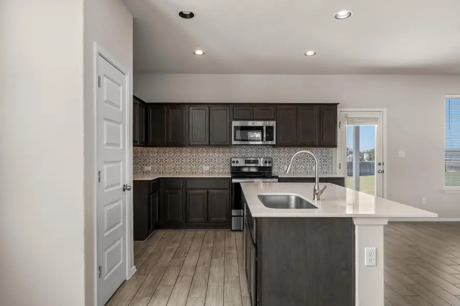 215 Lake Placid Run, Elgin, TX 78621 - #2