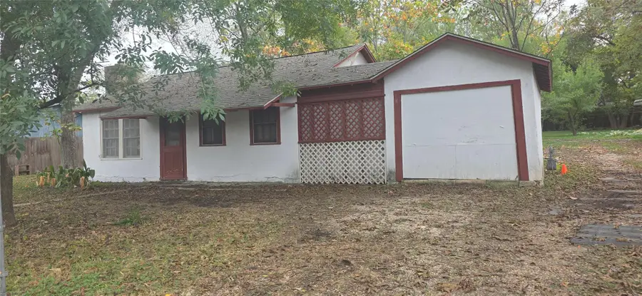 105 E Walnut Dr, Austin, TX 78753 - Image #3