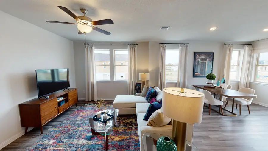 8111 Springsteen Dr, Austin, TX 78744 - #3