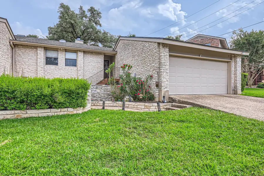 9518 Topridge Dr #7, Austin, TX 78750 - Image #2