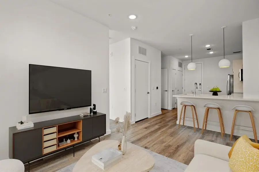 6324 N Lamar Blvd #404, Austin, TX 78752 - #2