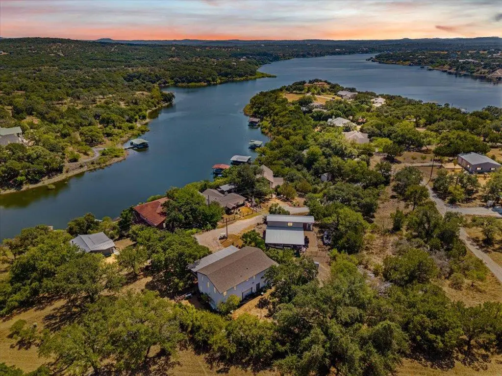 3615 Peninsular Dr, Marble Falls, TX 78654 - #1