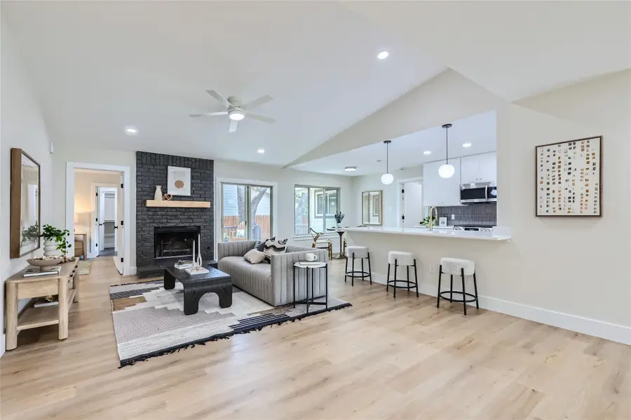 11601 Quarter Horse Trl, Austin, TX 78750 - Image #2