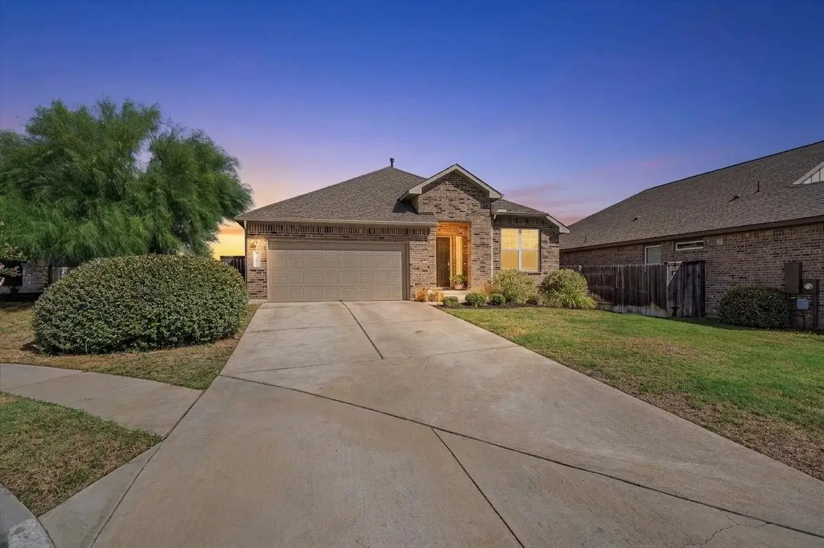 102 Patrick Herndon Dr, Bastrop, TX 78602 - #1
